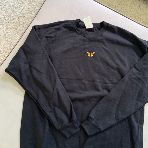 n e w ✨ butterfly crewneck sweater🖤 - Picture 8 of 10